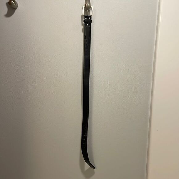 Womans black leather belt - Picture 1 of 5